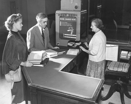 Photolending at Los Angeles Public Library