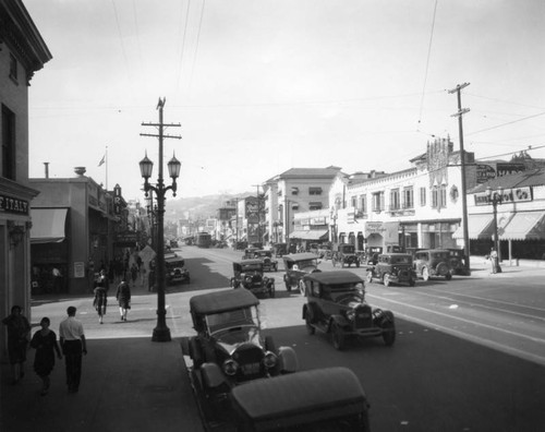 Hollywood Blvd. at Wilcox, looking west