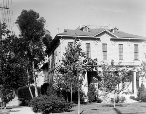 Widney Hall at U.S.C., a view