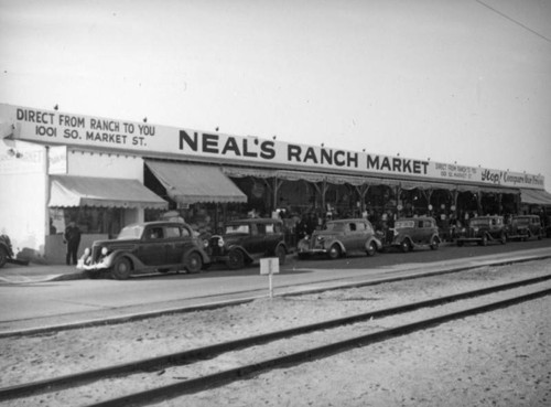 Neil's Ranch Market in Inglewood