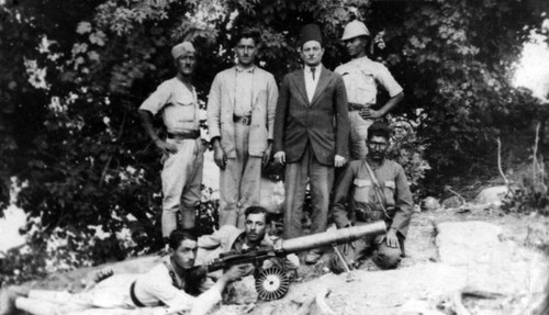 Armenian men with machine gun