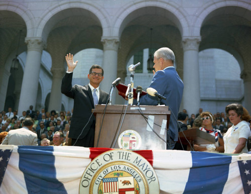 Marvin Braude is sworn in as a Los Angeles City Councilmember