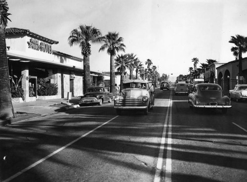 President Eisenhower takes vacation in Palm Springs