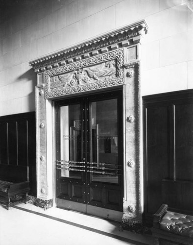 Pacific Finance Building, interior