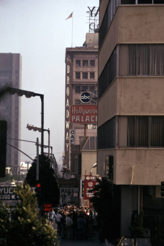 Merv Griffin Show taping, Hollywood Palace