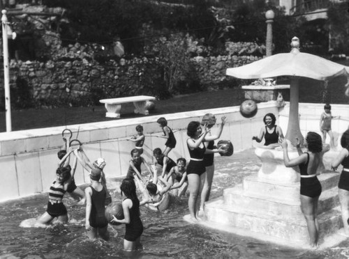 Women having a ball in Long Beach, view 2