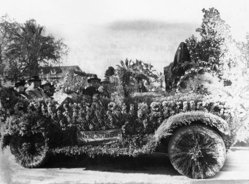 1924 Rose Parade float