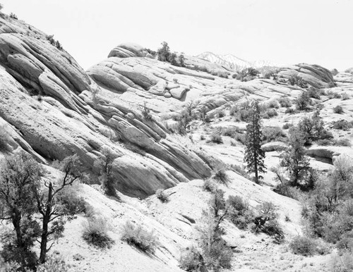 Devil's Punchbowl, Valyermo