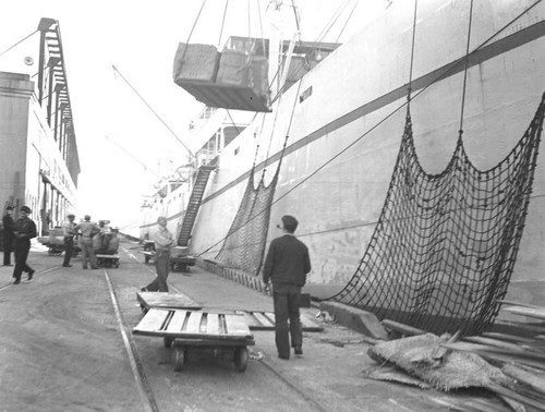 Loading ship