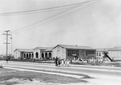 Orange St. School, Compton