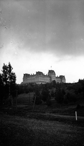 Raymond Hotel, Pasadena