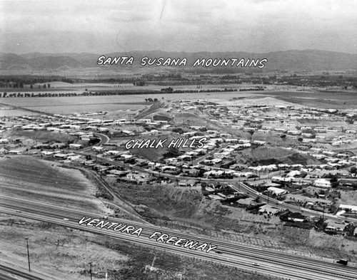 Modern homes crowd Valley hillside site