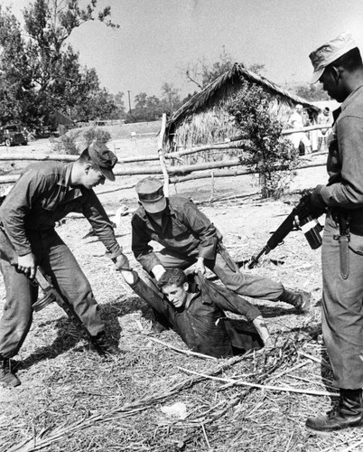 Marines learning how to fight in Viet Nam