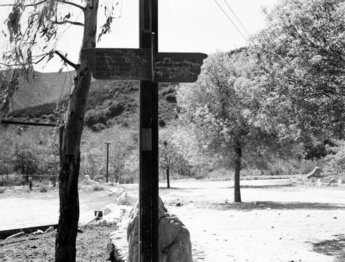 Sign-post at Glen Ranch