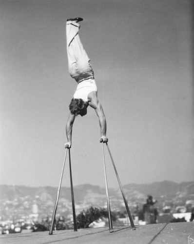 Rooftop gymnast