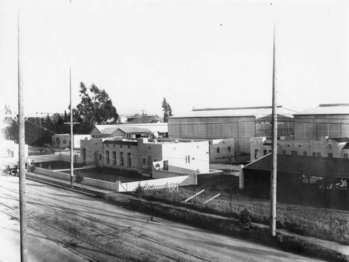 Hollywood Studio, exterior