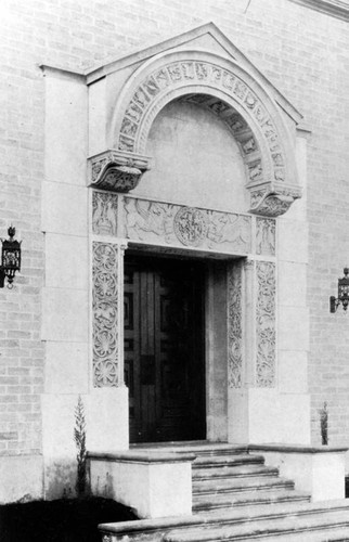 Doorway, Wilshire Branch