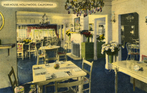 Dining room in Ivar House