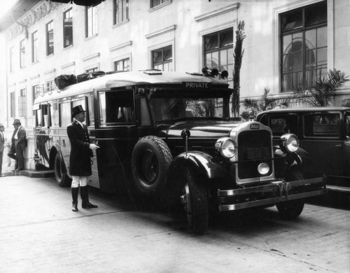 Billings' "Land Yacht", view 1