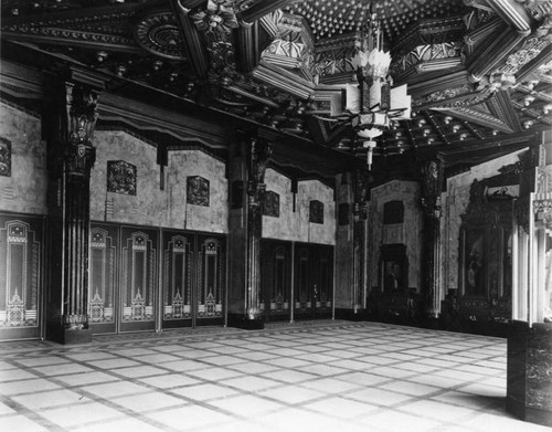 Entrance, Pantages Theatre