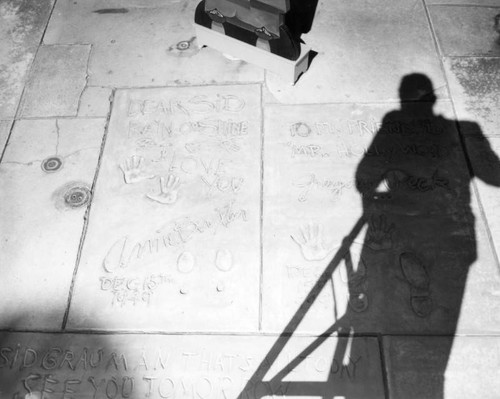 Gregory Peck, Grauman's Chinese Theater