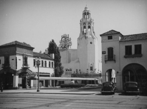 Walkway, Carthay Circle Theatre