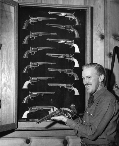 Collection shows revolvers' evolution — Calisphere