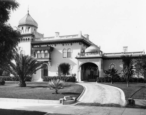 Fenyes residence in Pasadena