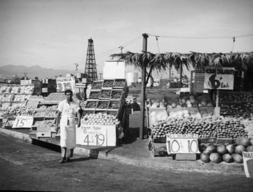 Produce stand