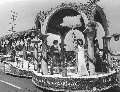 Miller High Life parade float