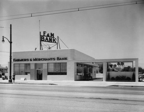 Drive-in bank, Long Beach