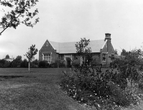 Exterior view, Memorial Branch Library