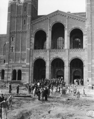 Royce Hall, U.C.L.A. campus, view 1