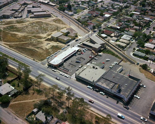 Long Beach Honda, Long Beach, looking southwest