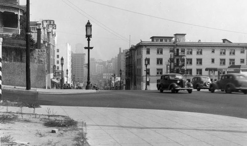 Wilshire Boulevard, looking east at St. Paul Street