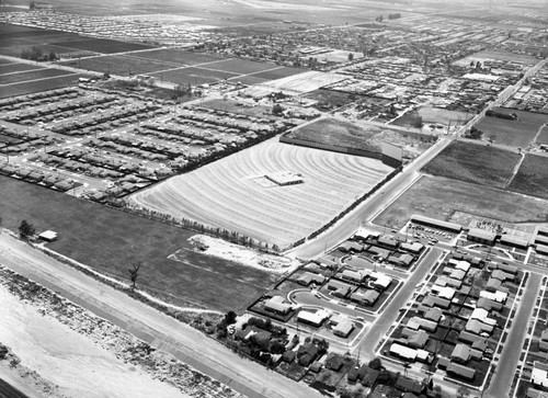 Harbor Boulevard Drive-In, Santa Ana, looking southwest