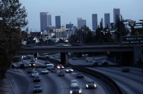 101 Hollywood Freeway, Hollywood