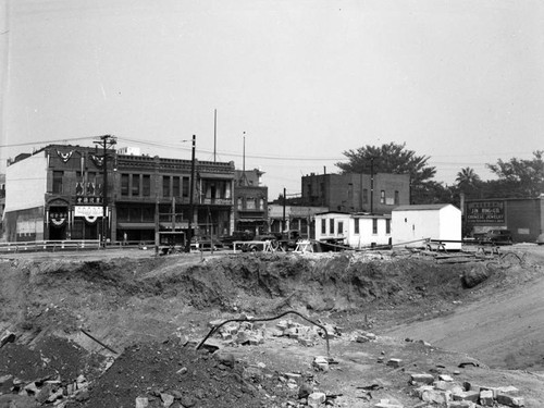 Construction of 101 near Garnier Building