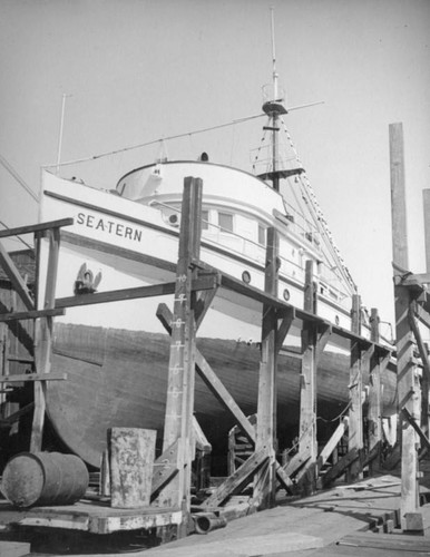 Painting the Seatern at Terminal Island