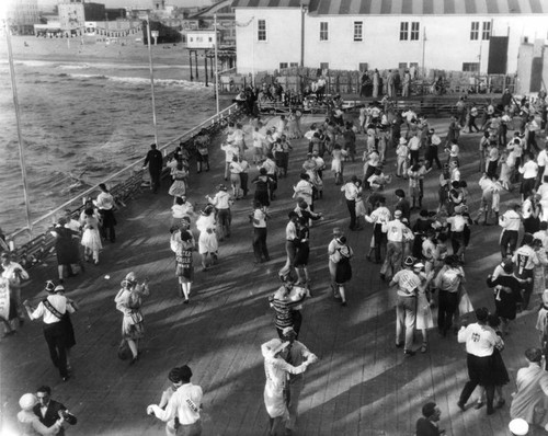 Depression-era marathon dance, view 20