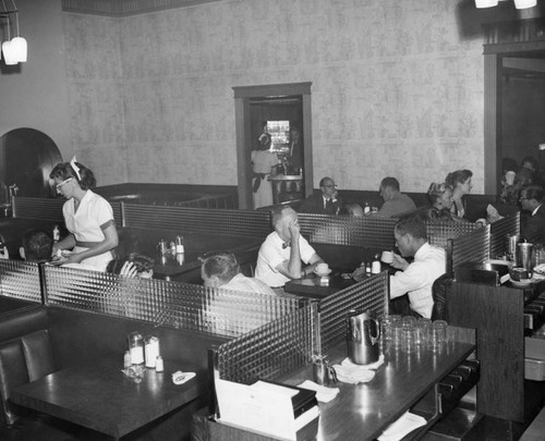 Berliner's Bar interior