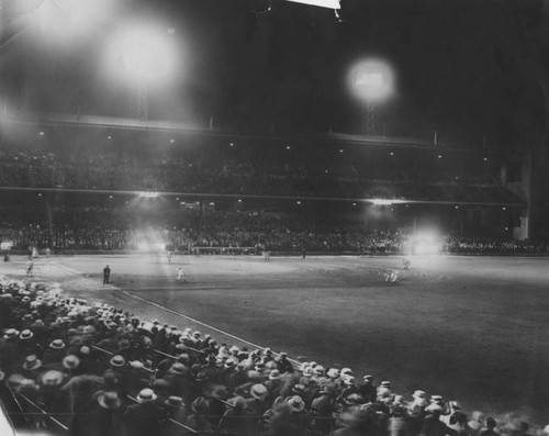 Night baseball debut