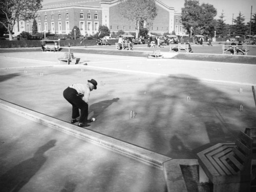 Croquet, lawn bowling and the Armory Building in Exposition Park