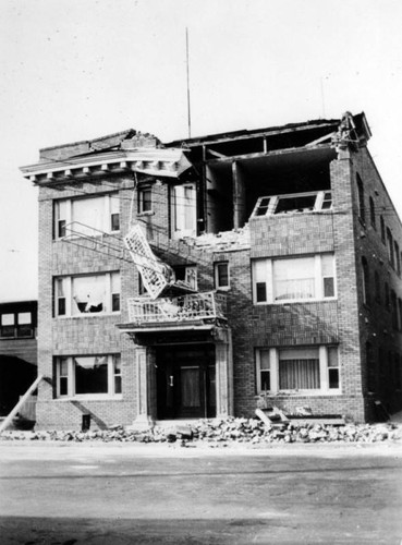 Earthquake damage, Long Beach