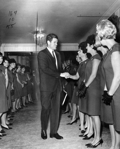 Sen. Ted Kennedy greets Democratic women at breakfast