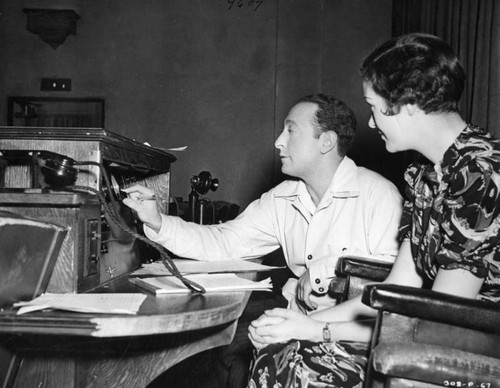 Jascha Heifetz broadcasting