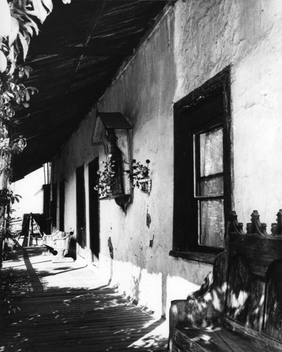 Avila Adobe "corredor"