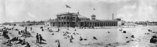 Long Beach bath house