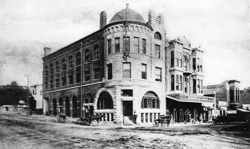 Times Building on 1st and Broadway