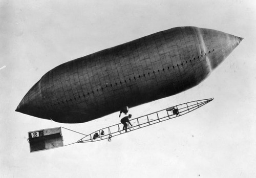Beachey flying a dirigible
